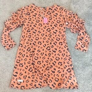 Simply southern leopard dress 
Size large NWT